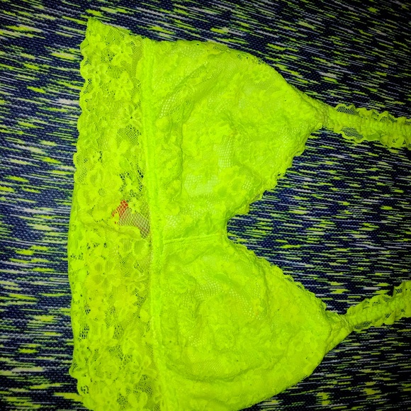 Bathing suit top it is neon green and very cute - Picture 2 of 3